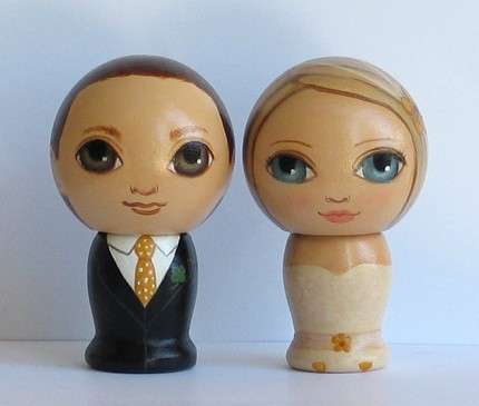 18 Quirky Wedding Cake Toppers