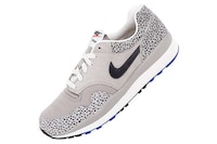 Pebble-Patterned Sneakers Image 5