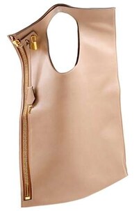 Sleekly Chromatic Handbag Collections Image 2