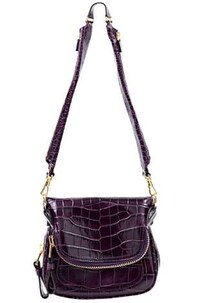 Sleekly Chromatic Handbag Collections Image 8