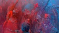 Playful Paint-Powdered Ads Image 5