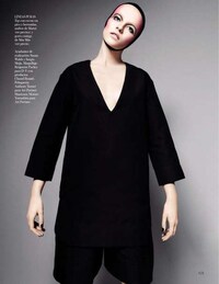 Forehead-Accentuated Editorials Image 7