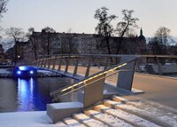 Winterized Pedestrian Bridges Image 3