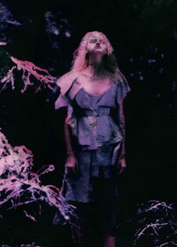 Otherworldly In-Season Editorials Image 6
