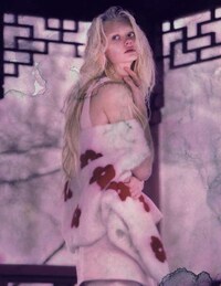 Otherworldly In-Season Editorials Image 8