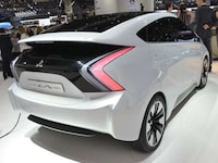 Emergency Emailing Eco Cars Image 2