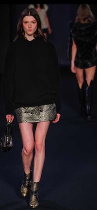 Stylized Androgynous Runways Image 8