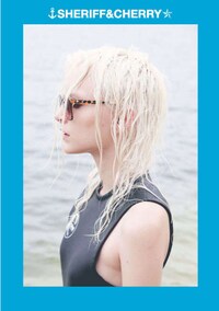 Vibrant Surfer Sunnies Image 4