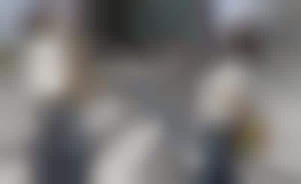Simultaneous Street Snapshots