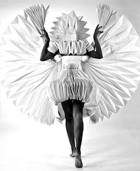 Complex Paper-Made Gowns Image 5