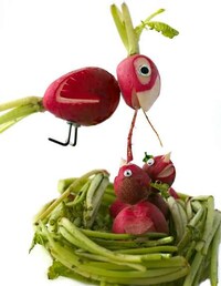 Edible Creature Sculptures Image 4