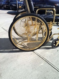Eccentric Diva Wheelchairs Image 3