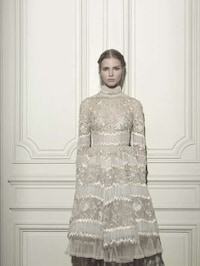 Somber Solo Couture Photoshoots Image 4