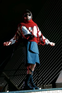 Unconventional Knitwear Editorials Image 4