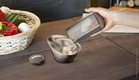 Clove-Peeling Containers Image 3