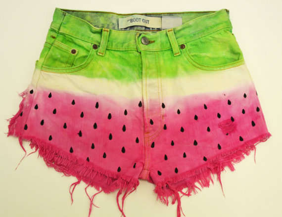 30 Fruit-Inspired Fashion Styles