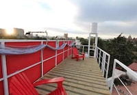 Inhabitable Large-Scale Advertisements Image 3