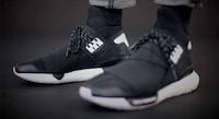 Futuristic Running Shoes Image 5