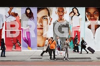 Billboard Cityscape Captures Image 3