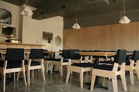 Acoustic Diner Decor Image 8