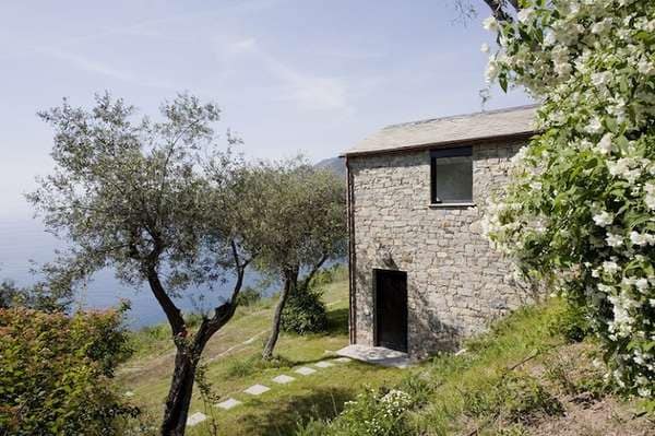 Revamped Farmhouse Designs 