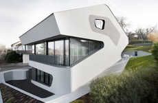 Dinsaur-Modeled Homes