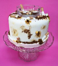 Cigarette-Infused Cake Designs Image 3