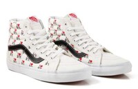 City-Styled Skate Shoes Image 7