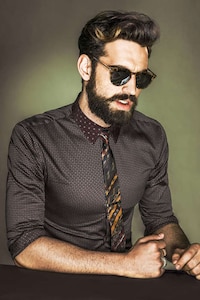 Pattern-Enriched Professor Portraits Image 5
