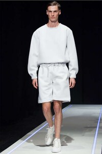 Minimalist Utilitarianism Menswear Image 5
