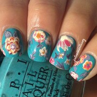 Floral Spring Manicures Image 4