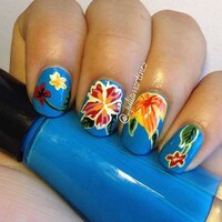 Floral Spring Manicures Image 6