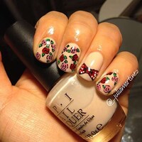 Floral Spring Manicures Image 7