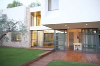 Alabaster Boxy Abodes Image 8