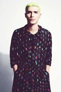 Playful Seapunk Streetwear Image 2