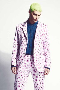 Playful Seapunk Streetwear Image 7