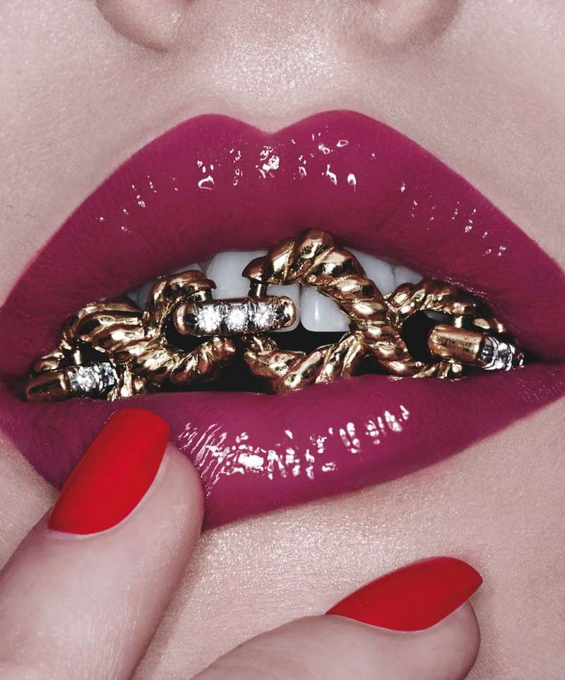 Delicate Tooth Bling Captures