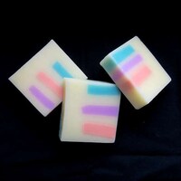Neon-Colored Cleansers Image 3