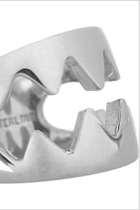 Bear Trap-Themed Accessories Image 3