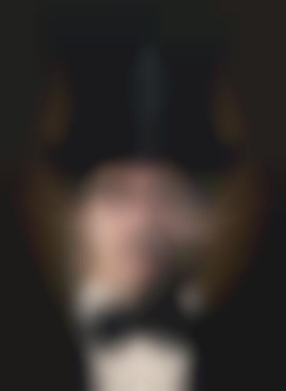 Time-Lapsed Iconic Figure Ads
