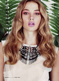 Botanical Femininity Portraits Image 6