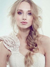 Simple Ethereal Photoshoots Image 7