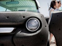 Foam-Bodied Beach Cruisers Image 5