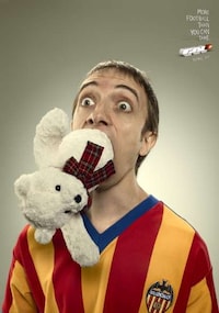 Mouth-Stuffed Sport Ads Image 3