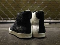 Furry Panda-Inspired Kicks Image 4