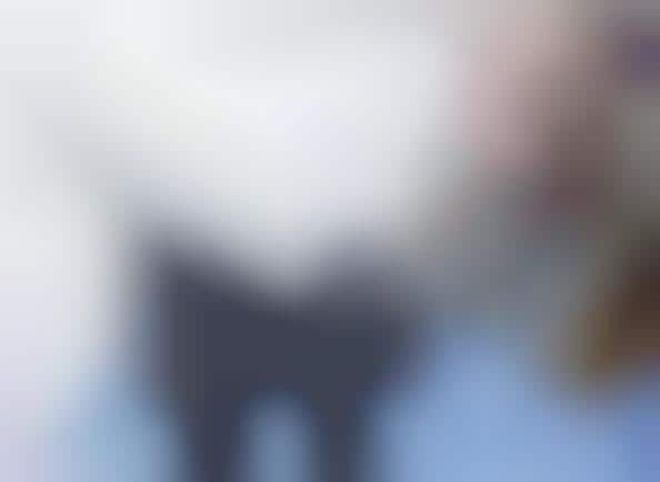 Thigh-Mounted Tablet Stands