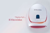 Corner-Capable Hoovers Image 2