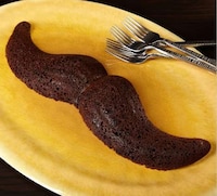 Mustache Cake Molds Image 2