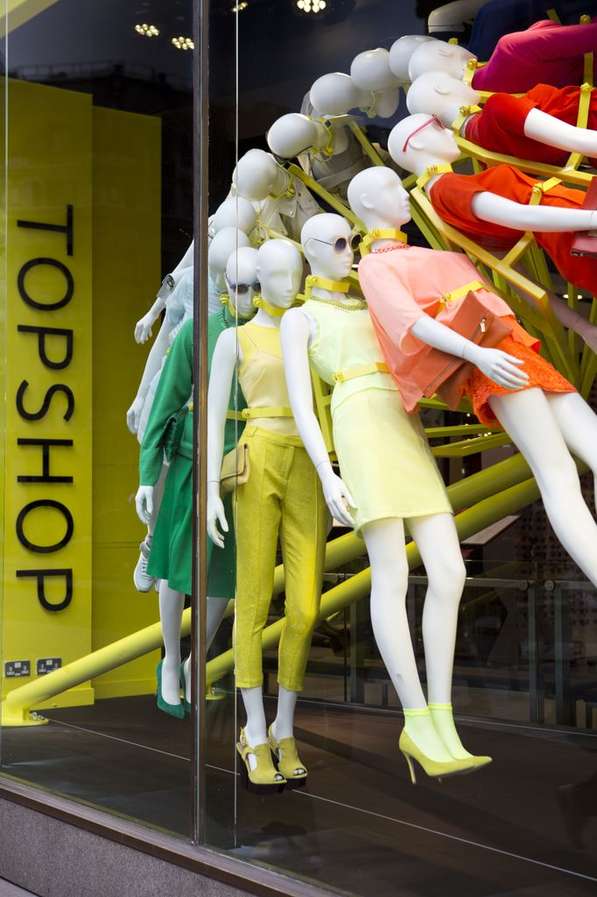 26 Magnificent Mannequin Displays