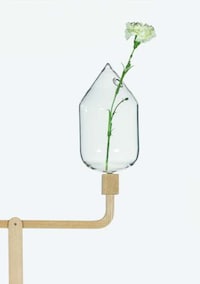 Teeter-Tottering Vases Image 4